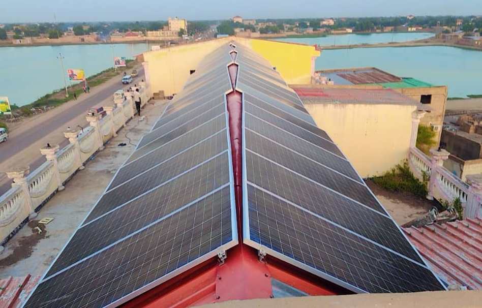 Tchad : la Corée remet une mini-centrale solaire au ministère de l’Industrie et du Commerce
