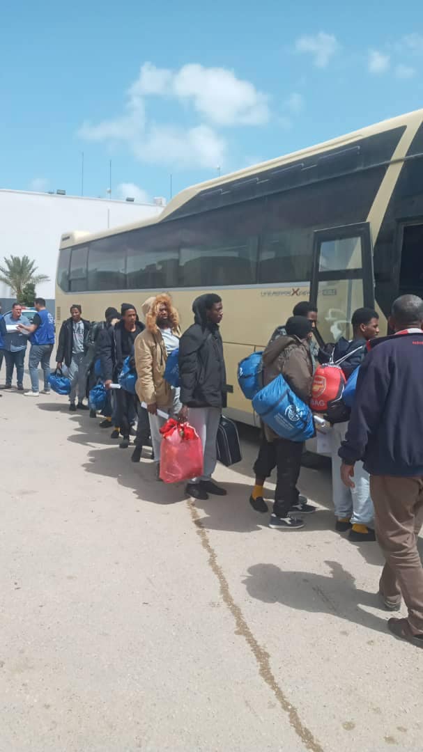 93 prisonniers tchadiens de Libye en route pour N’Djaména