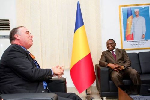 Tchad : le Premier ministre reçoit en audience l’ambassadeur des Etats-Unis