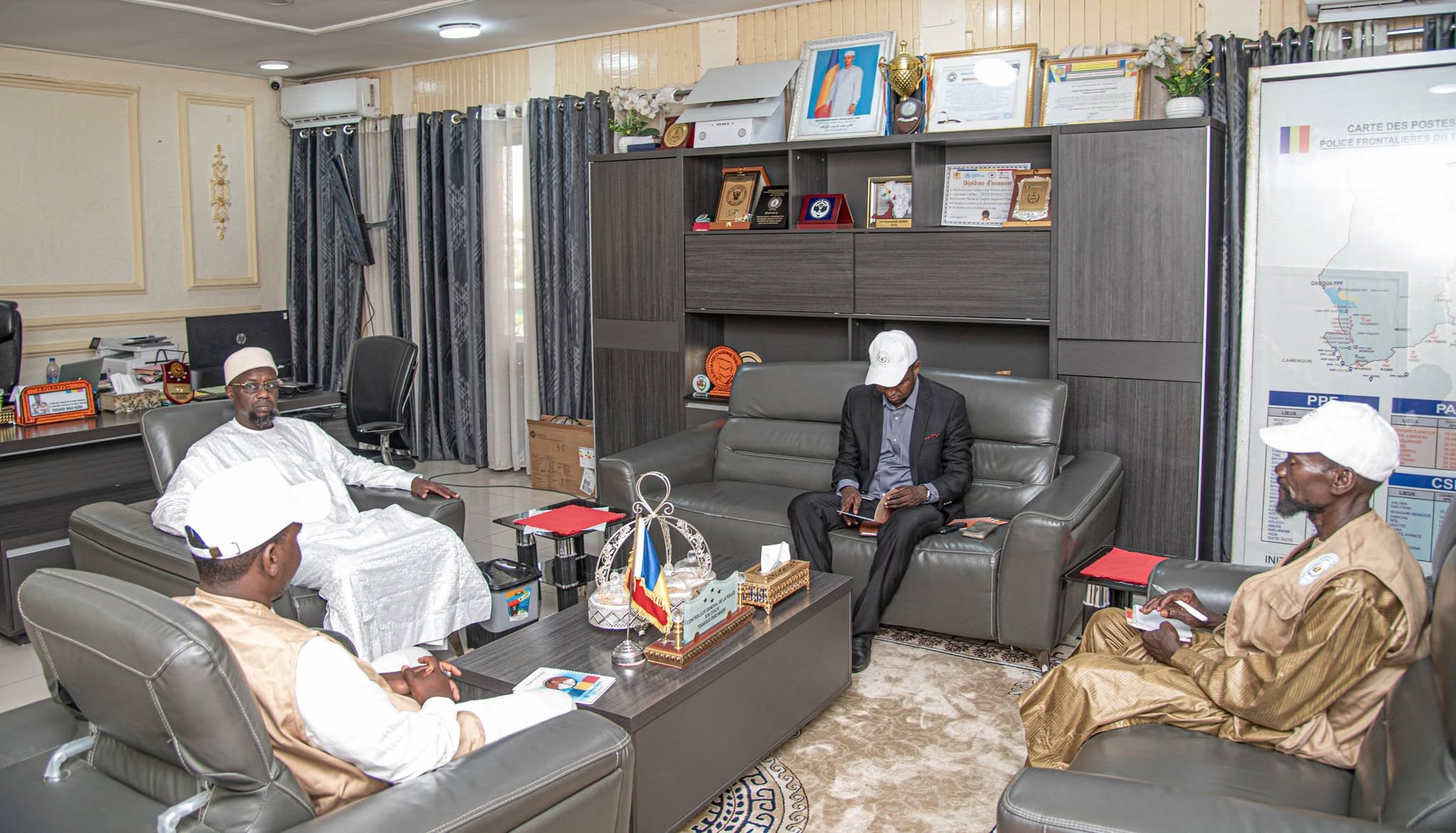 Tchad : le patron de la police rencontre une mission de la CNDH